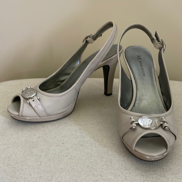 Anne Klein heels- size 9